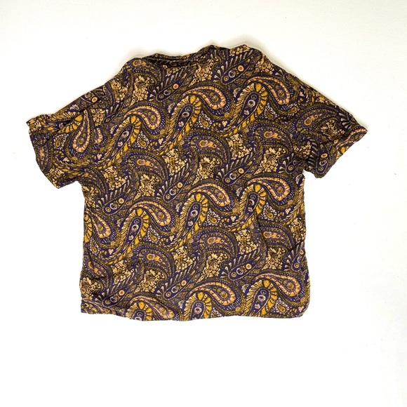 Urban Outfitters Paisley Pattern Short Sleeve Button Down Crop Top Size XS - Picture 2 of 7